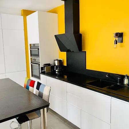 Apartman L Olympe Terrasse Parking Wifi La Rochelle